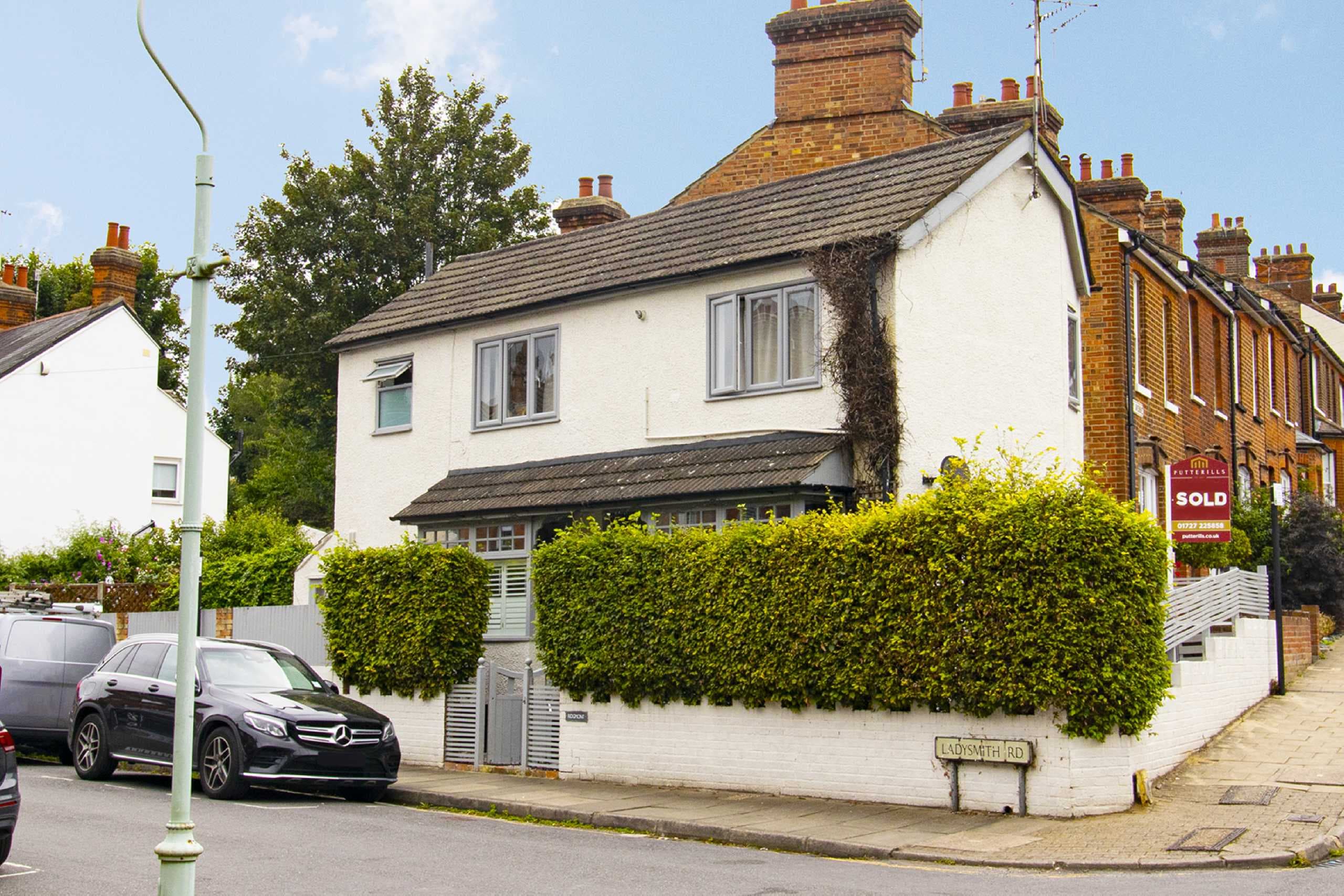 Ladysmith Road, St. Albans, Hertfordshire, AL3 5QA