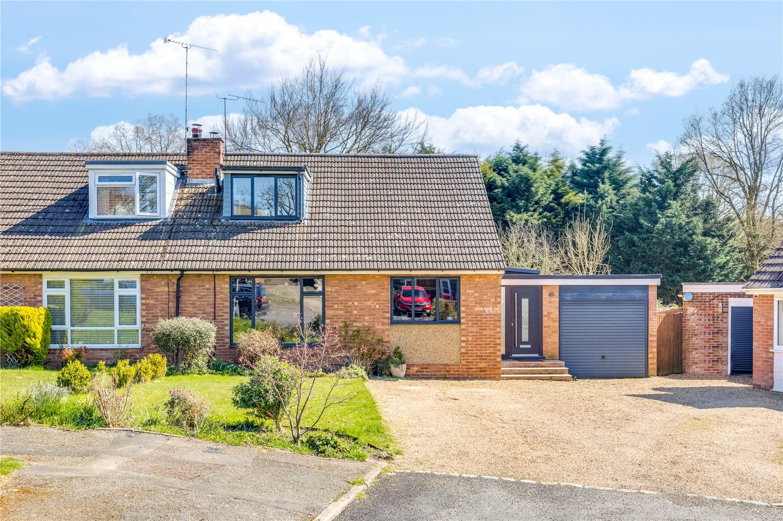 Hillside Way, Oaklands, Welwyn, Hertfordshire, AL6 0TY
