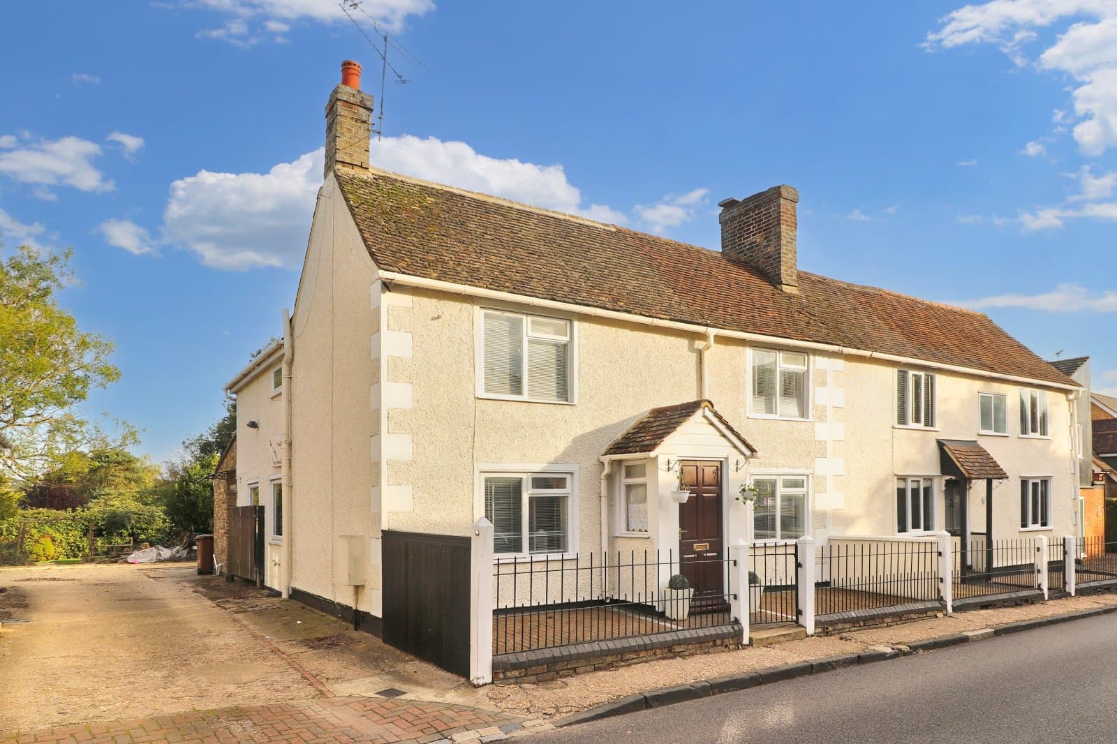 High Street, Walkern, Stevenage, Hertfordshire, SG2 7NX