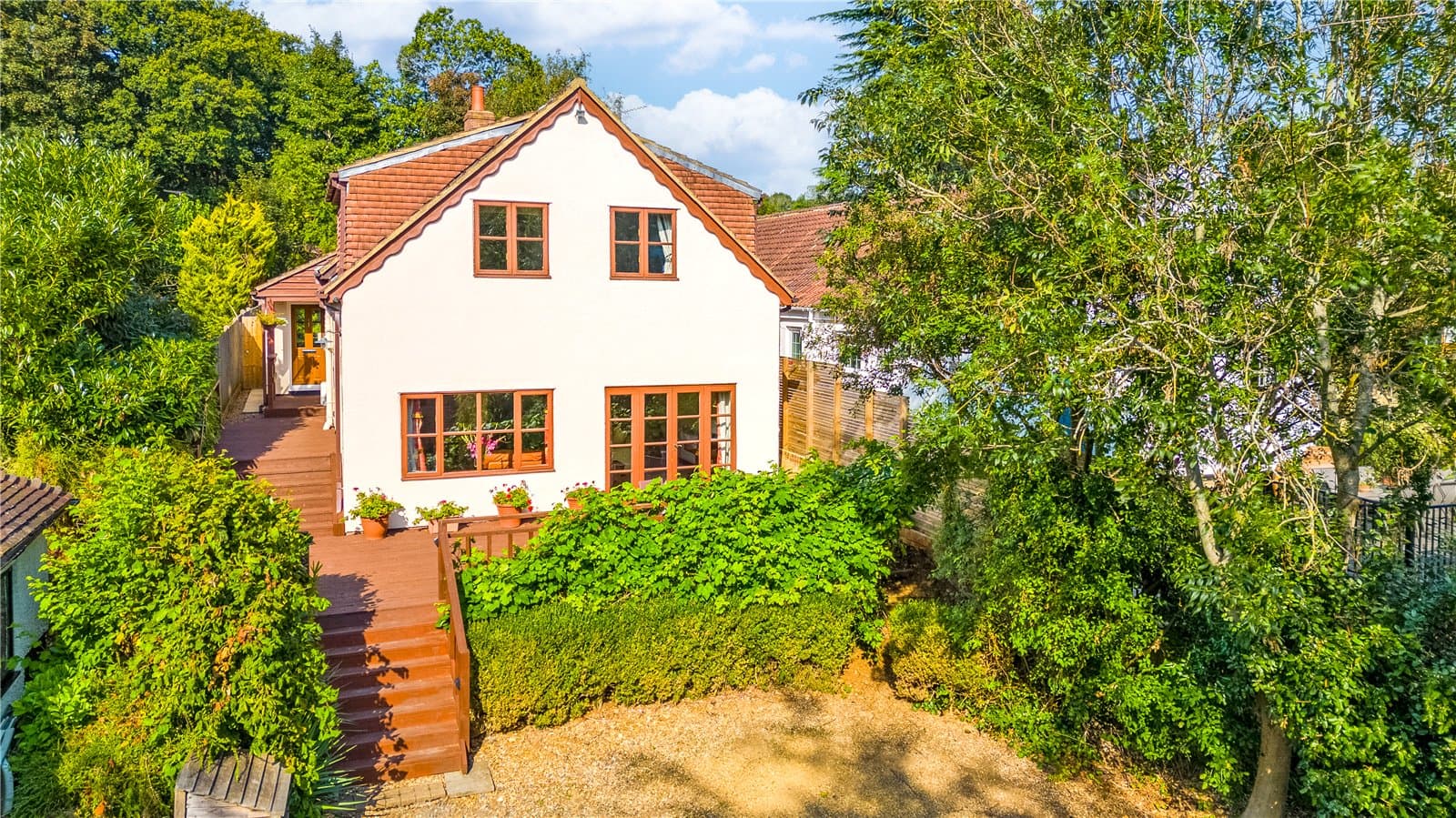 Robbery Bottom Lane, Oaklands, Welwyn, Hertfordshire, AL6 0UL