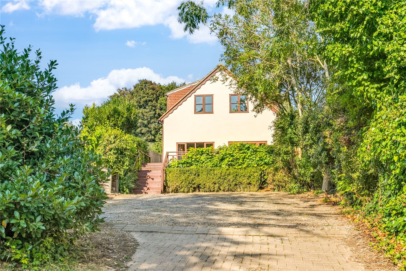 Robbery Bottom Lane, Oaklands, Welwyn, Hertfordshire, AL6 0UL