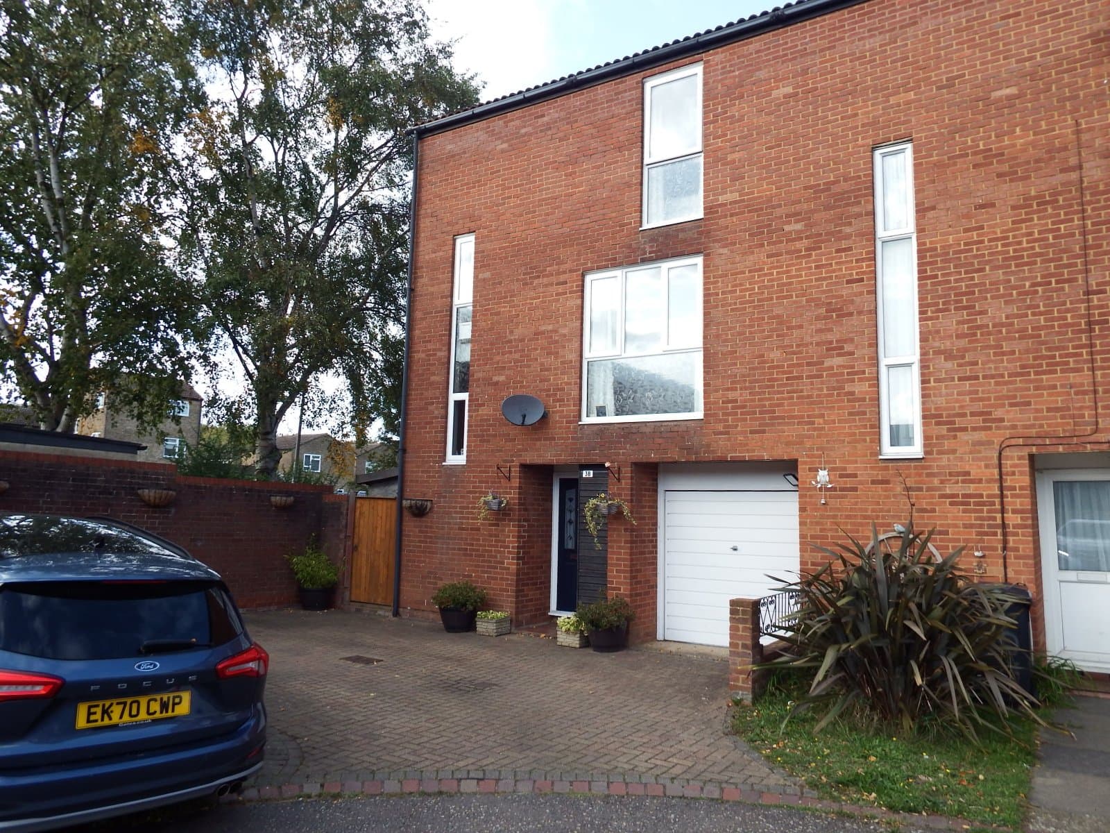 Hopton Road, Stevenage, Hertfordshire, SG1 2LD