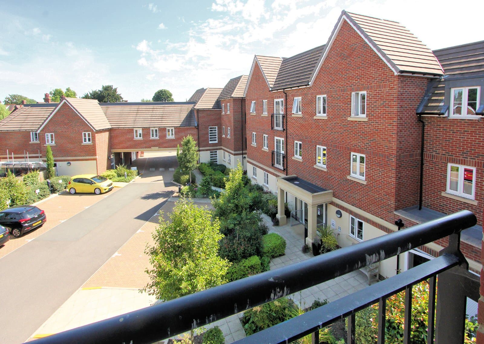 Lowe House, Knebworth, Hertfordshire, SG3 6EU