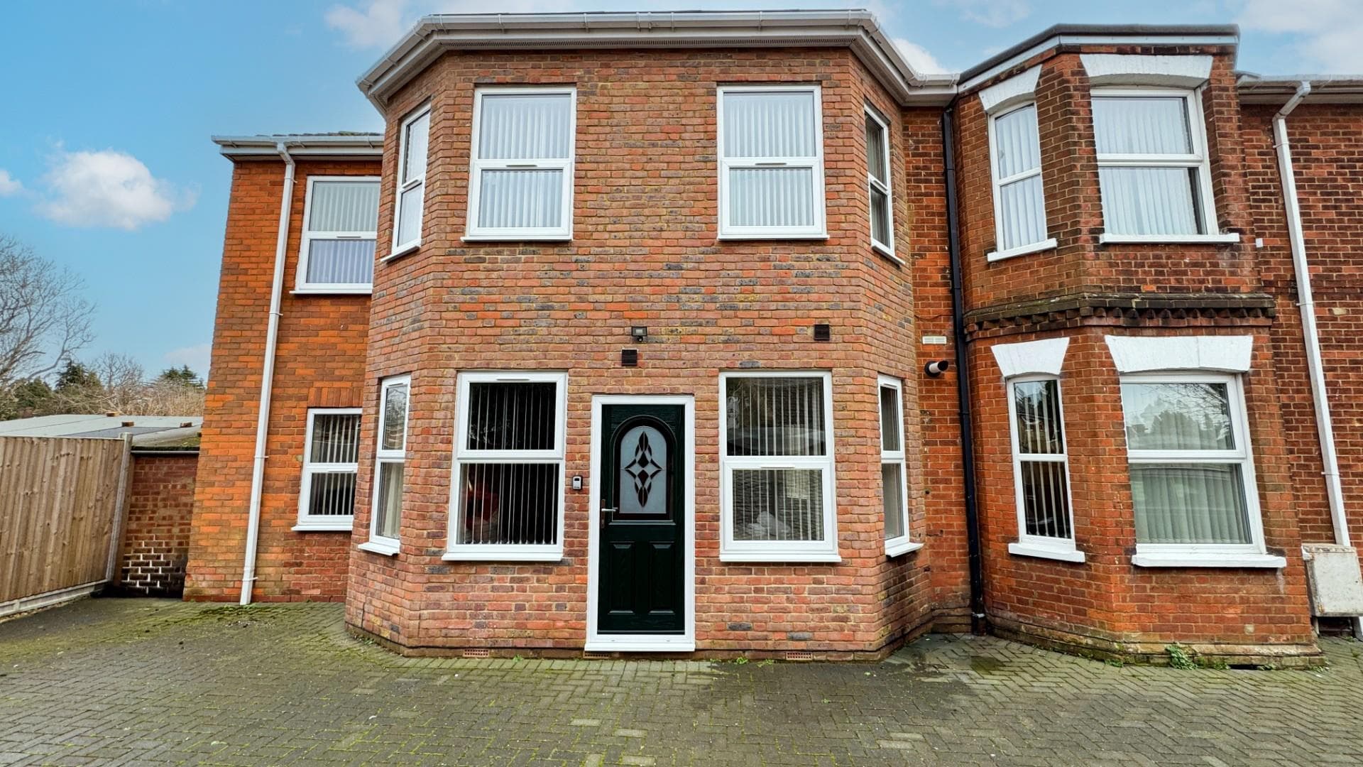 Julians Road, Stevenage, SG1 3ET