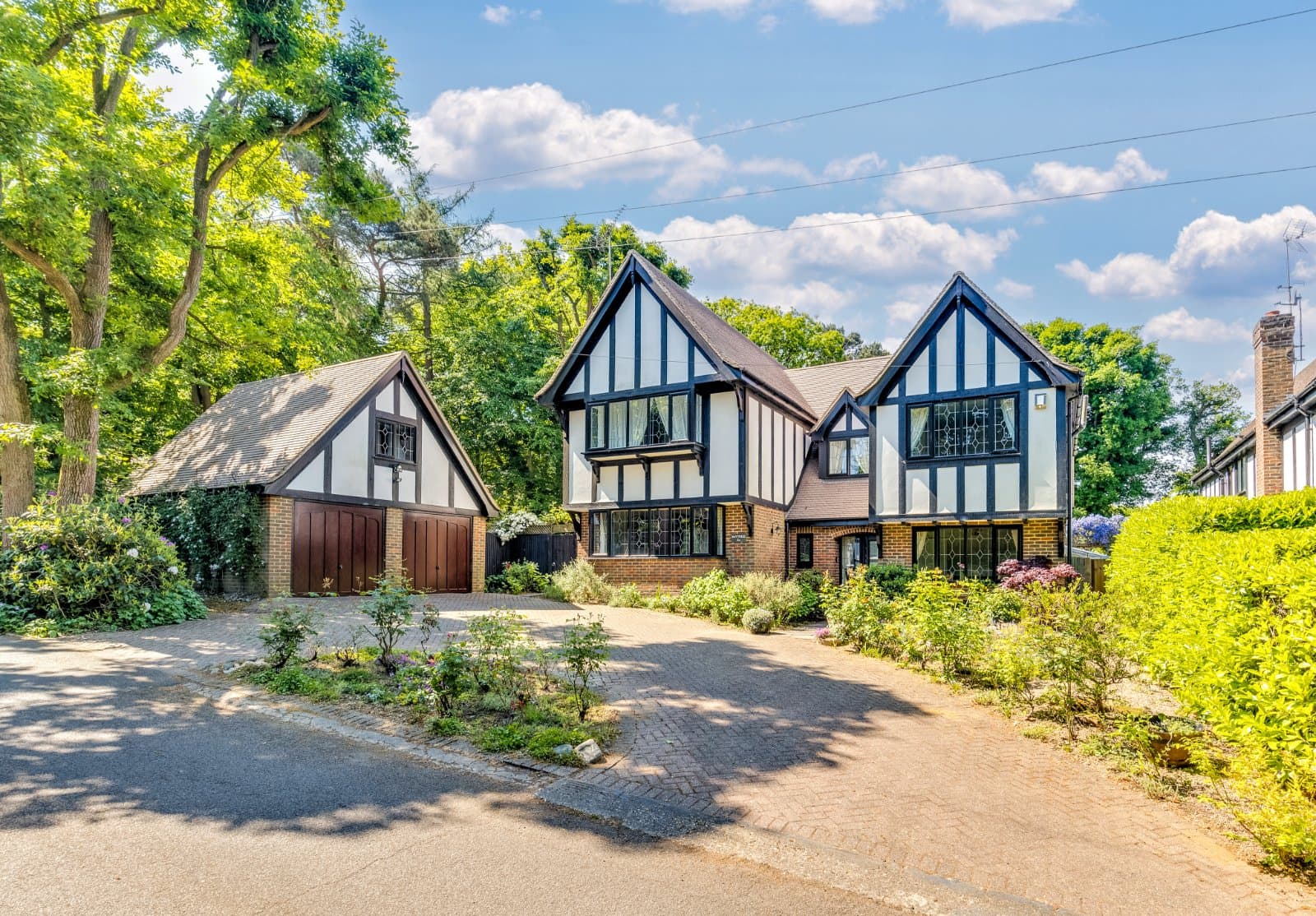 Bracken Lane, Oaklands, Welwyn, Hertfordshire, AL6 0RB