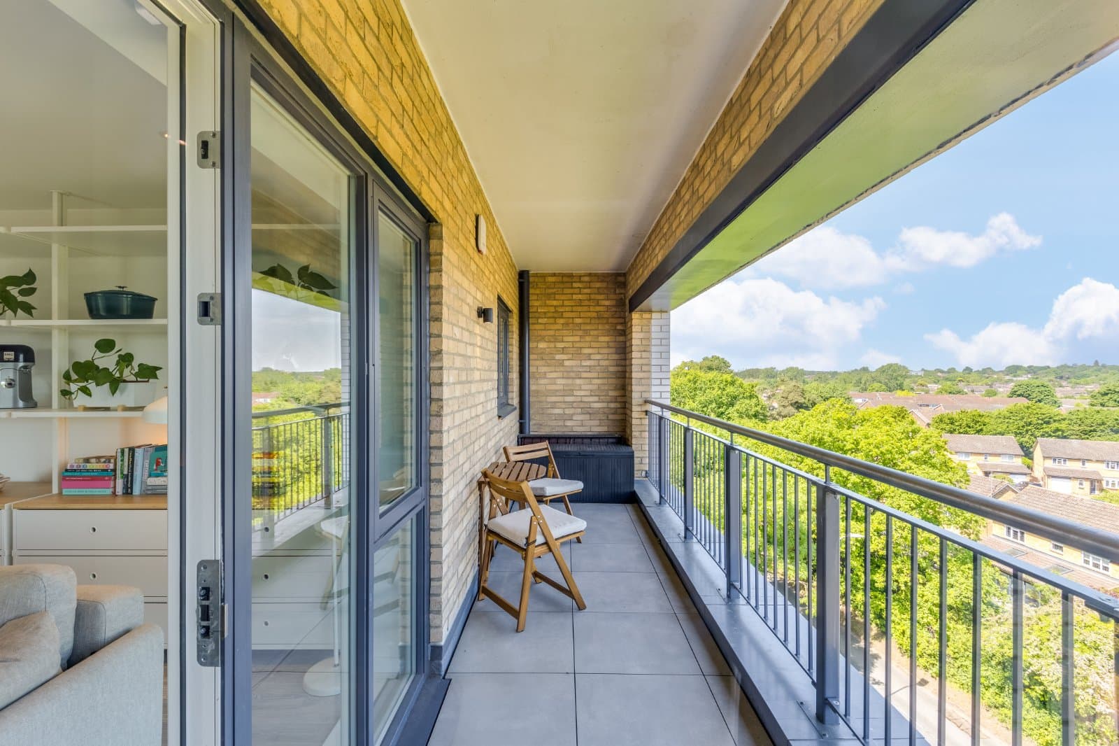 Stirling Close, Bragbury End, Hertfordshire, SG2 8DW