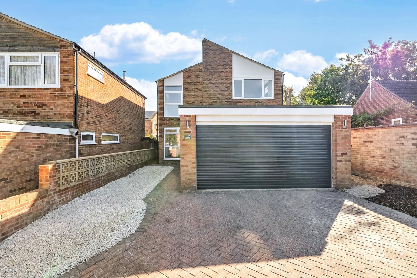 Walsham Close, Bragbury End, Hertfordshire, SG2 8SS