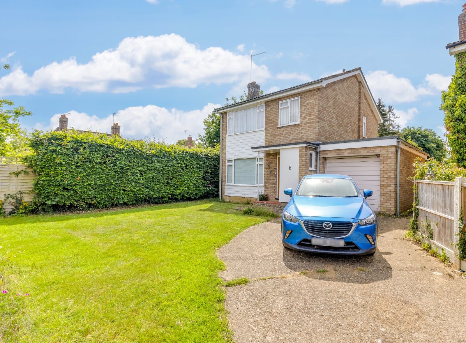 Deepings Close, Knebworth, Hertfordshire, SG3 6BW