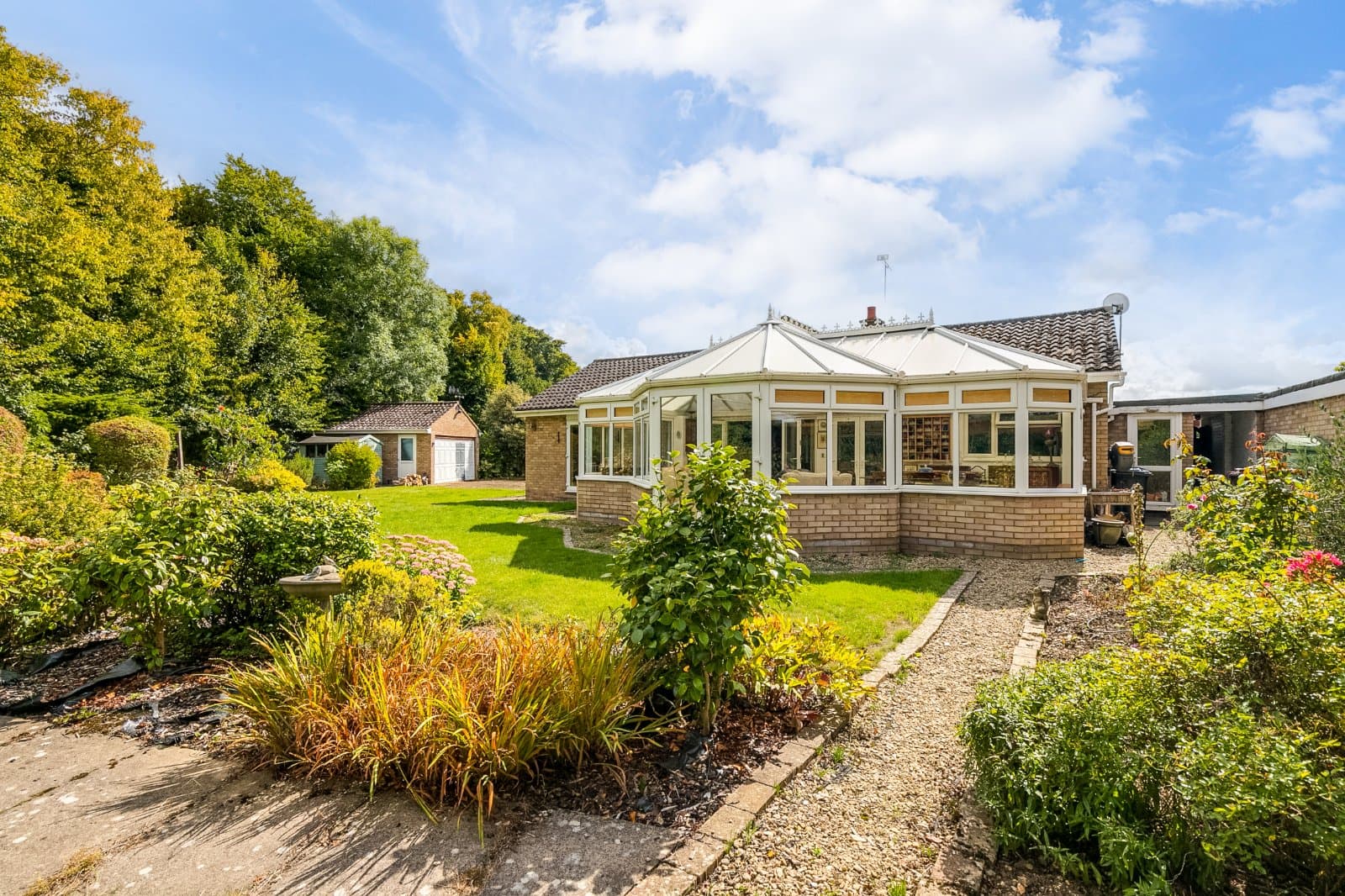Raffin Park, Datchworth, Hertfordshire, SG3 6RR