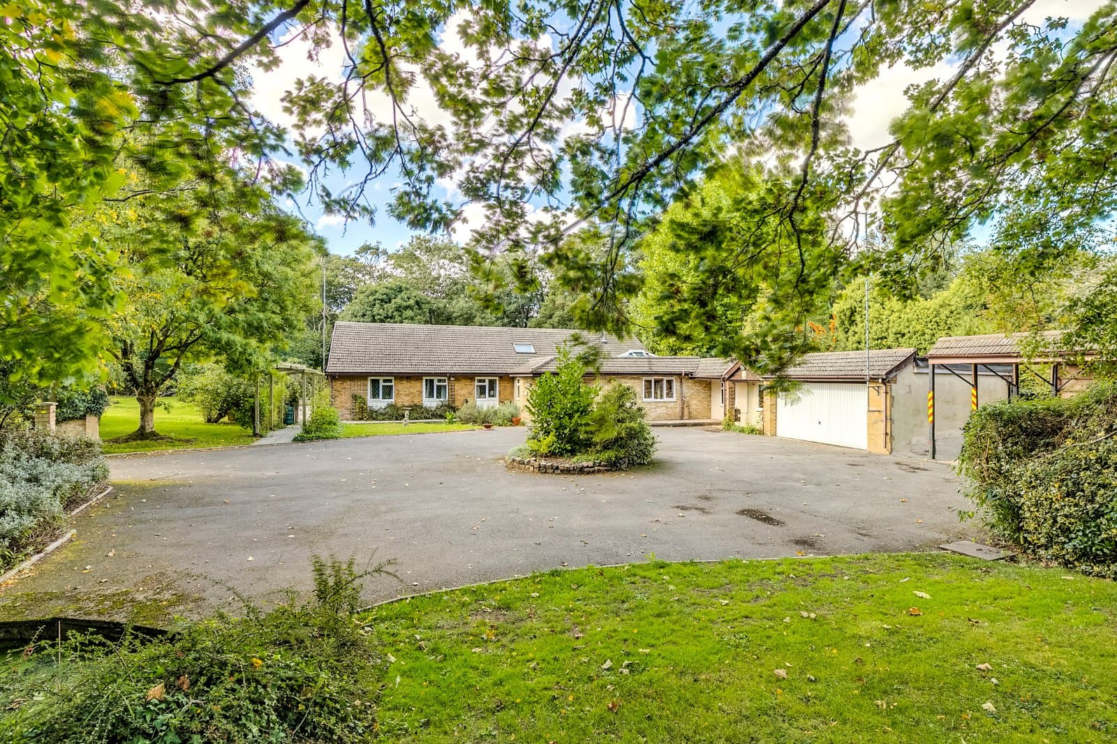 Yeomans Drive, Aston, Stevenage, Hertfordshire, SG2 7EJ