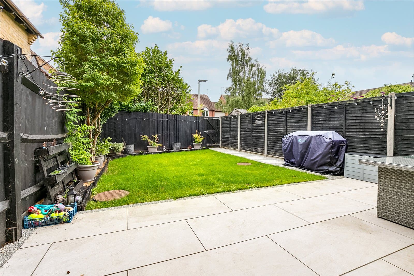 Carvers Croft, Woolmer Green, Hertfordshire, SG3 6LX