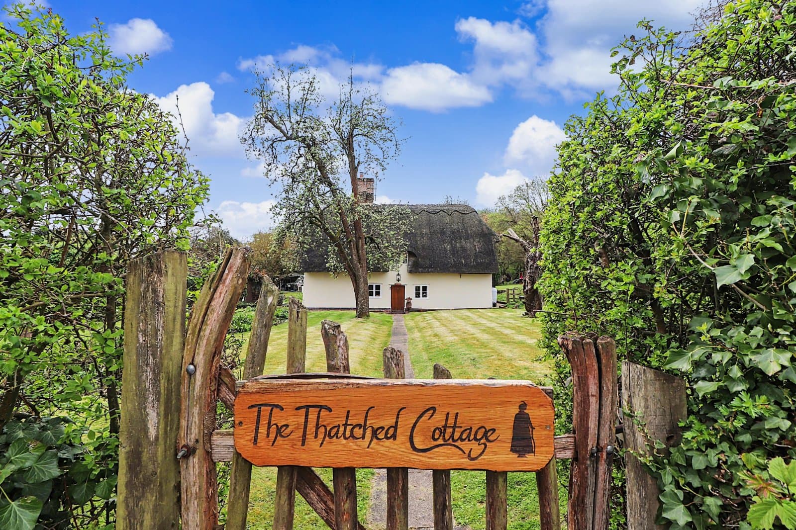 Warrens Green, Weston, Hitchin, Hertfordshire, SG4 7ED