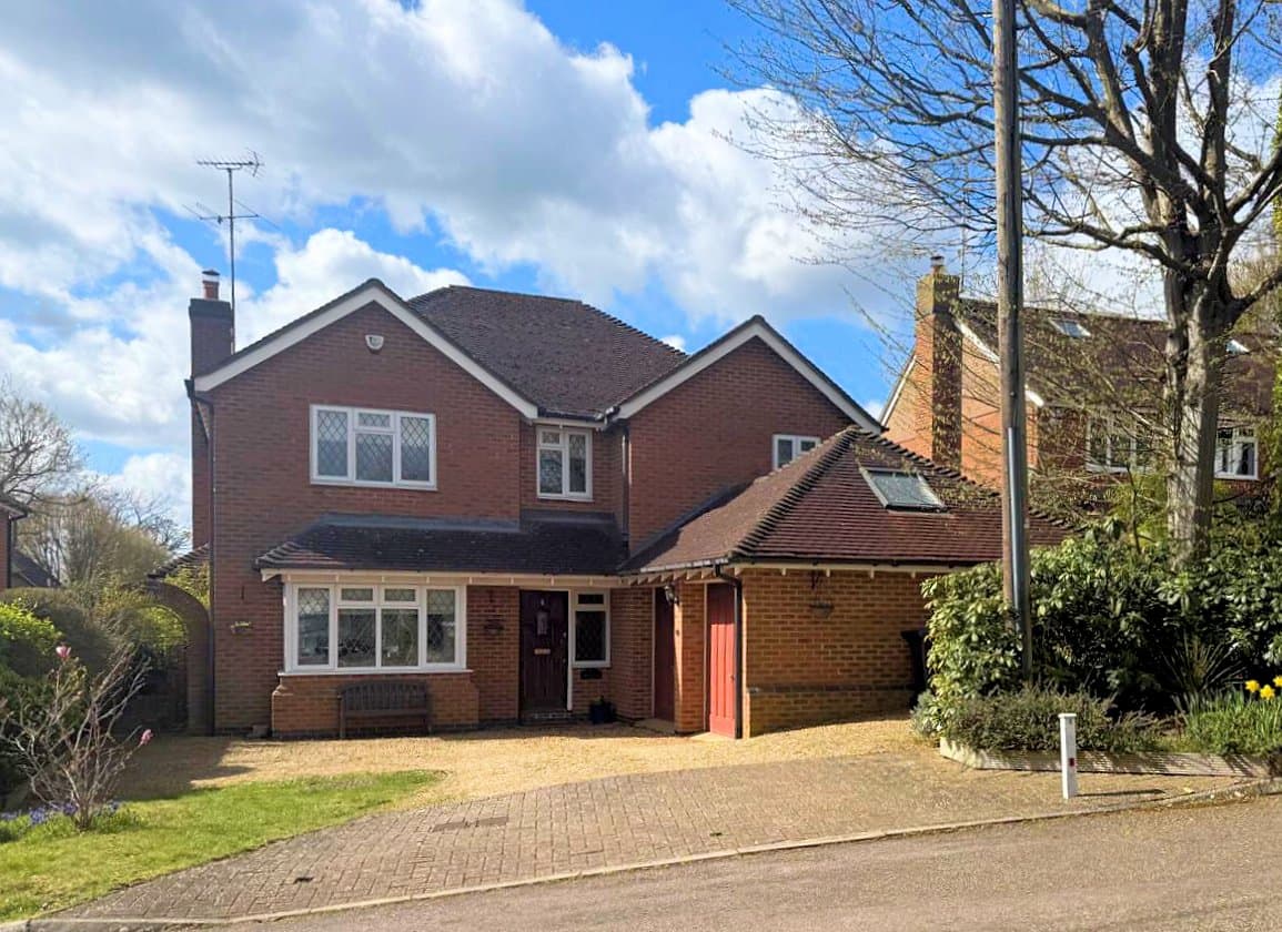 Oaklea, Welwyn, Hertfordshire, AL6 0PT