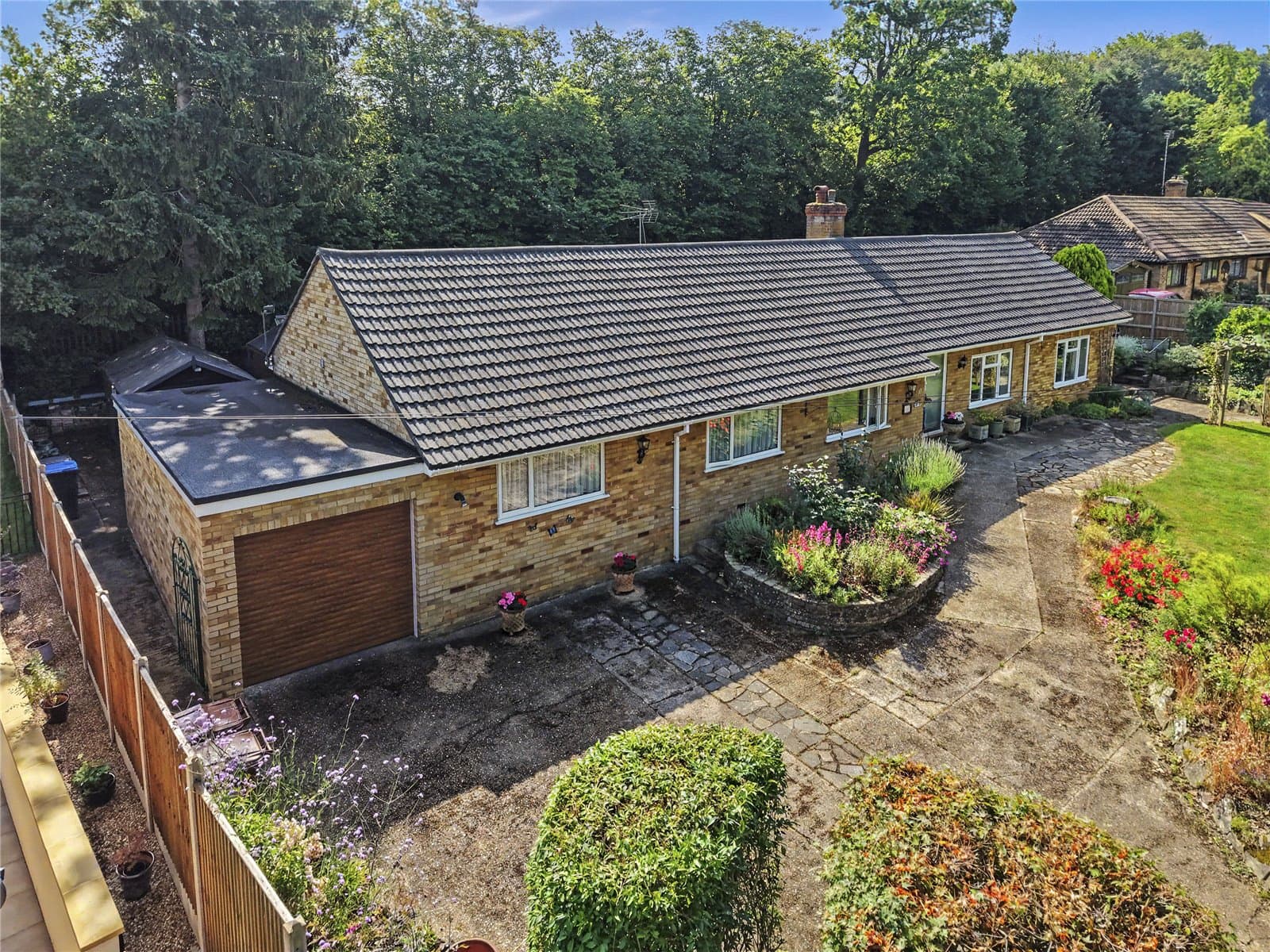 Broom Hill, Oaklands, Welwyn, Hertfordshire,