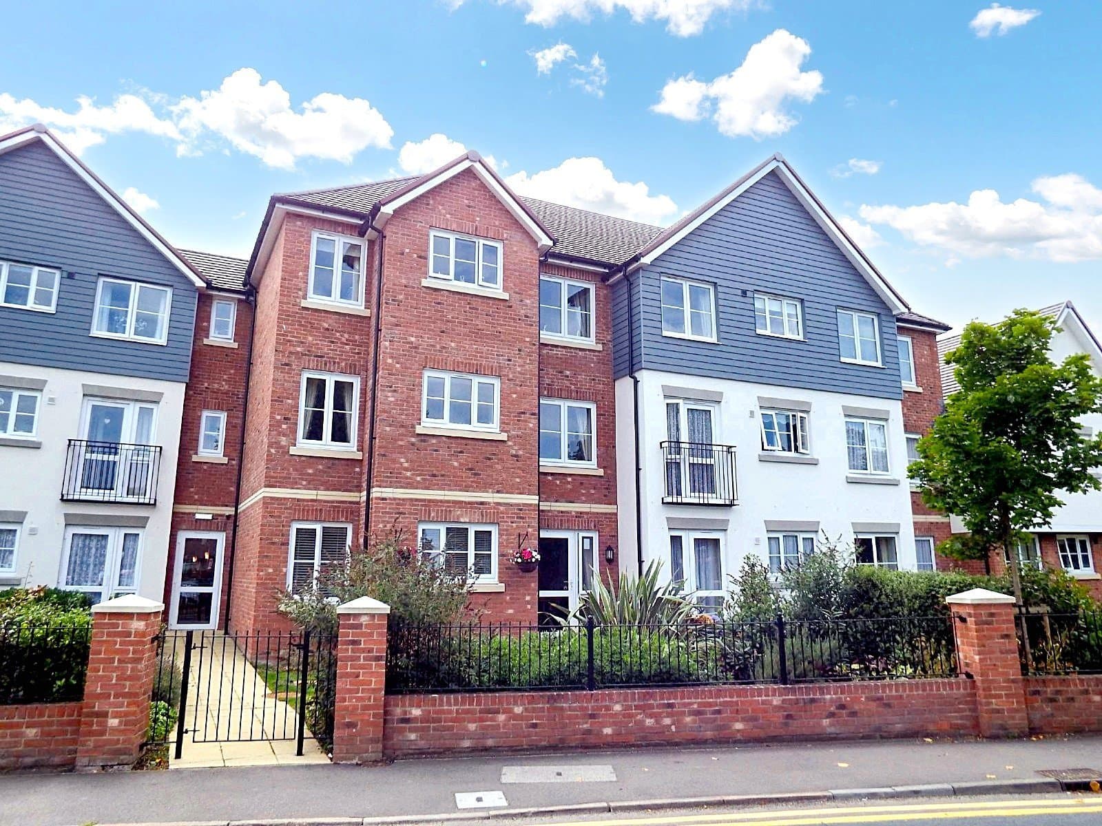 Pound Avenue, Stevenage, Hertfordshire,
