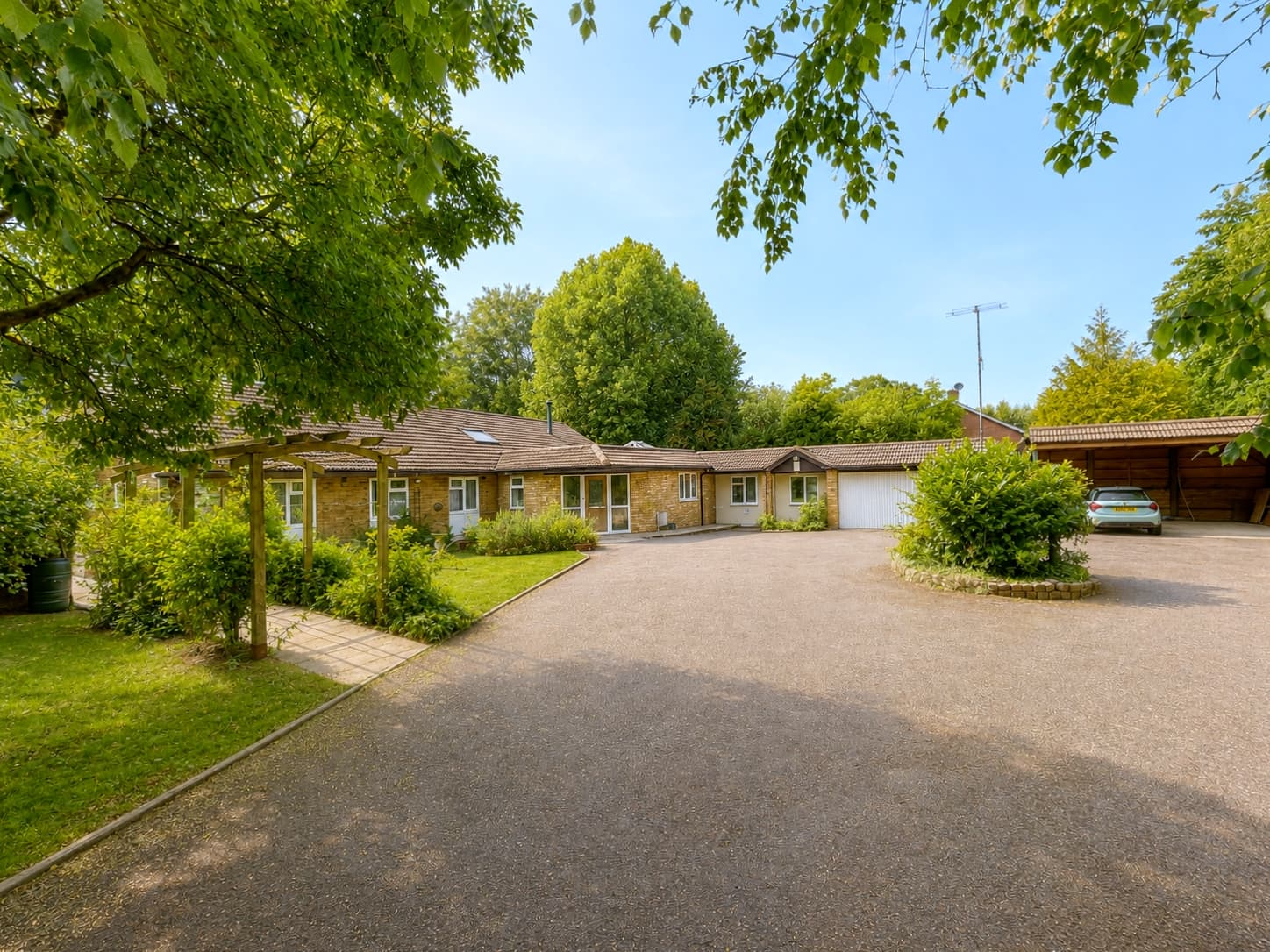 Yeomans Drive, Aston, Hertfordshire,