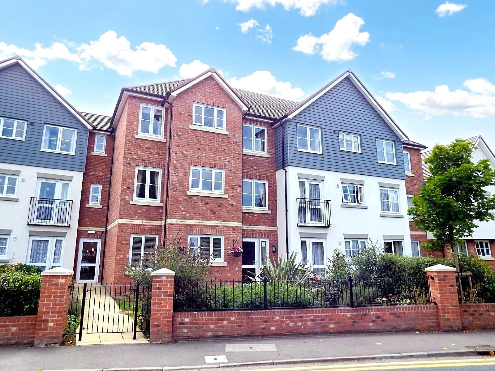 Pound Avenue, Stevenage, Hertfordshire,
