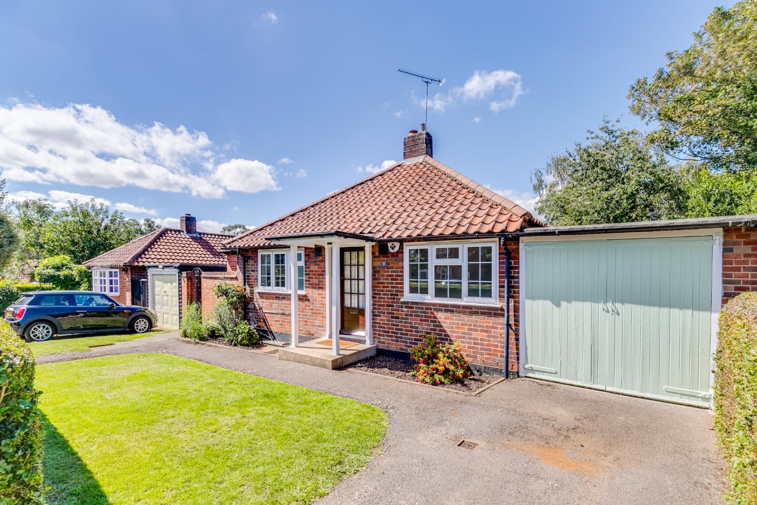 Elm Gardens, Welwyn Garden City, AL8 6RY