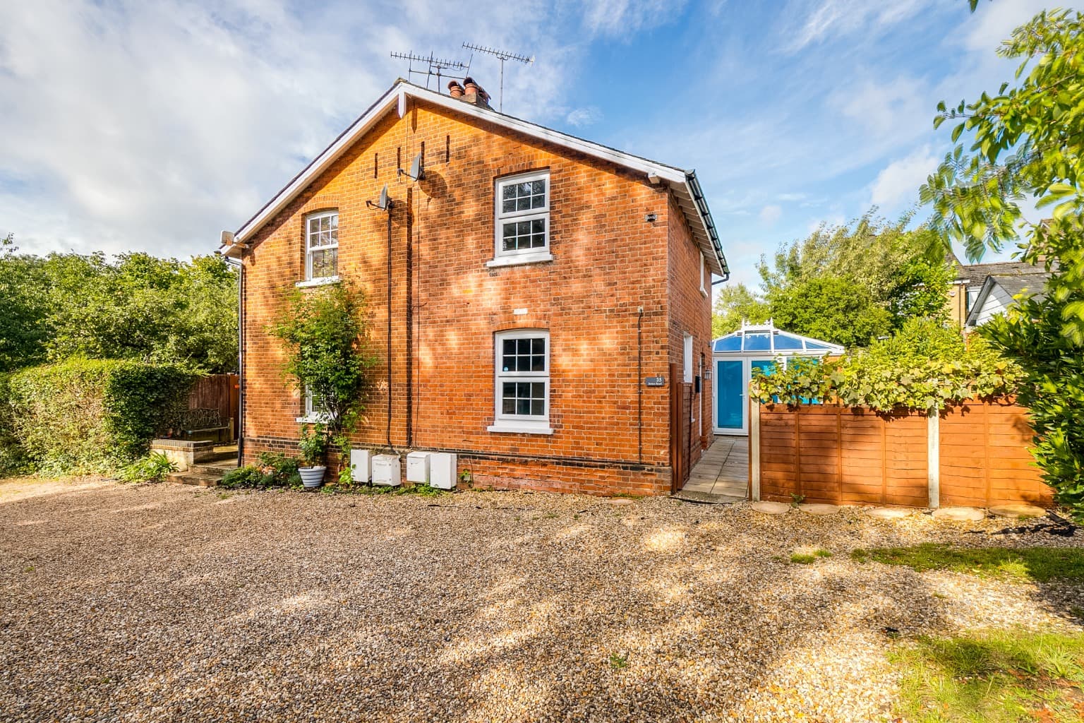 Digswell, Welwyn, Hertfordshire, AL6 0EA