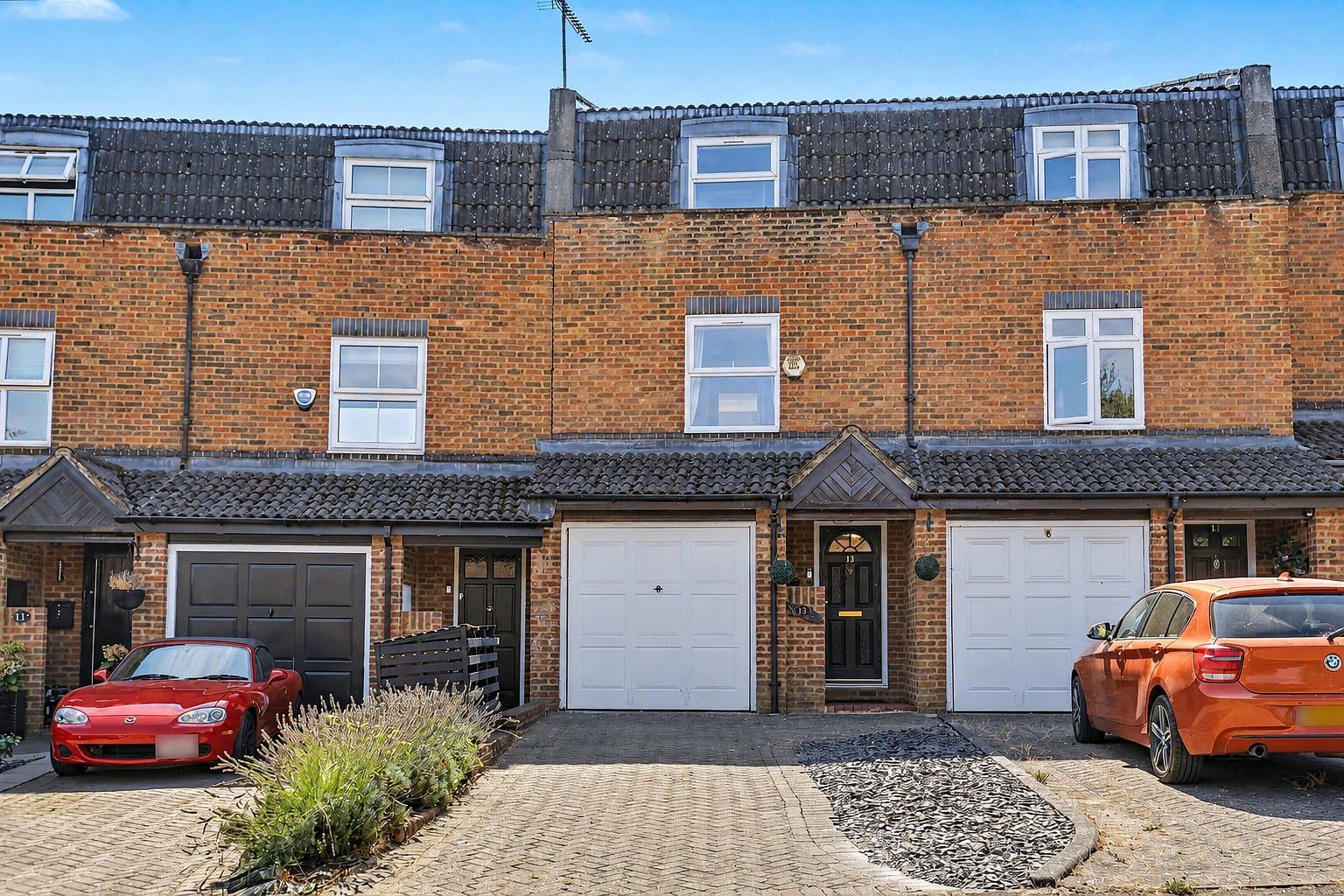 Twin Foxes, Woolmer Green, Hertfordshire,