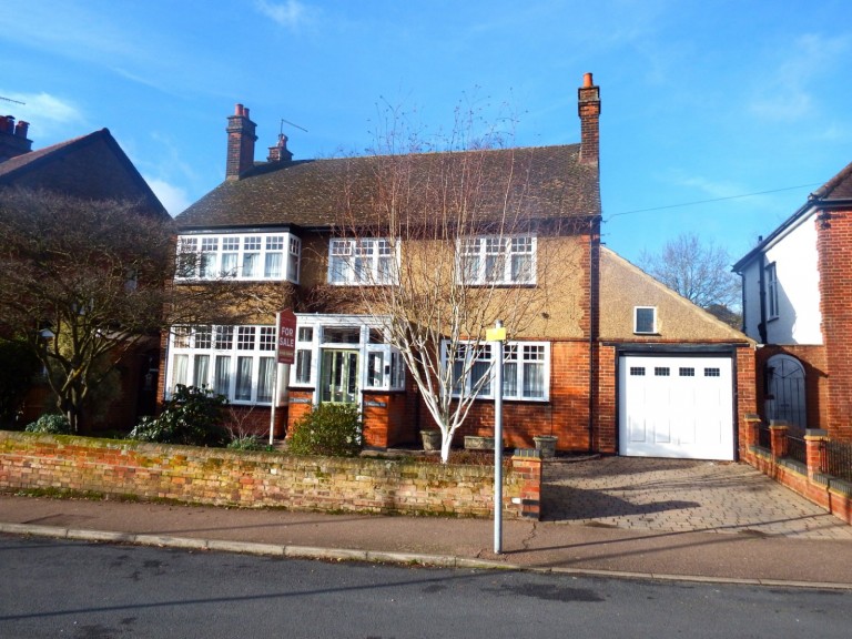 View Full Details for Weston Road, Old Town, Stevenage, Hertfordshire